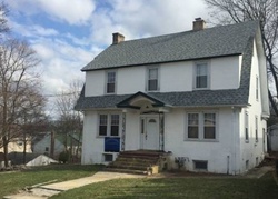 Pre-foreclosure in  GRANDVIEW AVE Great Neck, NY 11020