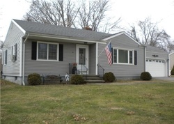 Pre-foreclosure Listing in PUMPKIN DELIGHT RD MILFORD, CT 06460