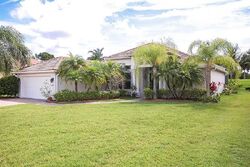 Pre-foreclosure in  SW CRABAPPLE CV Port Saint Lucie, FL 34986
