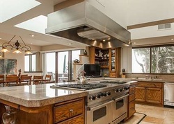 Pre-foreclosure in  SURFSIDE WAY Malibu, CA 90265