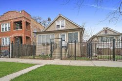 Pre-foreclosure in  N MCVICKER AVE Chicago, IL 60639