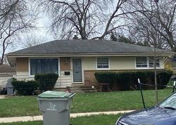 Pre-foreclosure in  W LYNMAR TER Milwaukee, WI 53222