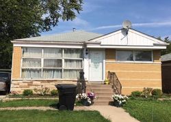 Pre-foreclosure in  W 78TH PL Chicago, IL 60652