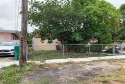  Nw 2nd Ter, Miami FL