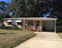 Pre-foreclosure in  SWARTHMORE DR Jacksonville, FL 32218