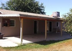 Pre-foreclosure Listing in COLLEGE DR DELANO, CA 93215