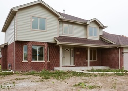  Longmeadow Dr, Tinley Park IL
