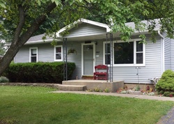Pre-foreclosure in  S COLLINS DR Plainfield, IL 60544