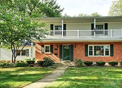 Pre-foreclosure in  E MONTEREY RD Palatine, IL 60074