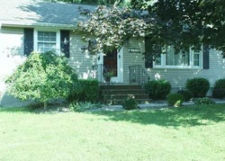 Pre-foreclosure Listing in HADDEN LN EAST SYRACUSE, NY 13057