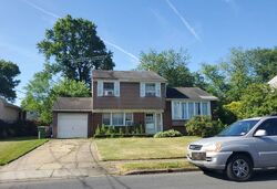 Pre-foreclosure in  ABINGTON AVE Marlton, NJ 08053