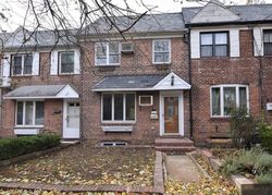 Pre-foreclosure Listing in 83RD ST MIDDLE VILLAGE, NY 11379