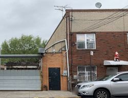 Pre-foreclosure Listing in 55TH ST MASPETH, NY 11378