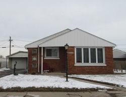 Pre-foreclosure in  W 90TH ST Oak Lawn, IL 60453