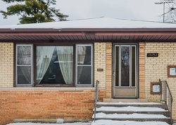 Pre-foreclosure in  S ROCKWELL ST Chicago, IL 60655