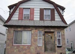 Pre-foreclosure in  BAYVIEW AVE Inwood, NY 11096