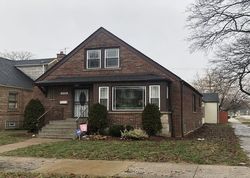Pre-foreclosure in  S CARPENTER ST Chicago, IL 60620