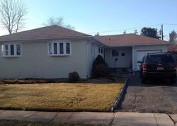 Pre-foreclosure Listing in KENNETH ST PLAINVIEW, NY 11803