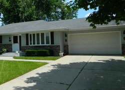 Pre-foreclosure in  BORDEAUX DR Rockford, IL 61114