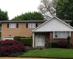 Pre-foreclosure in  N PIERCE AVE Bellmore, NY 11710