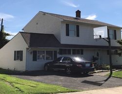  Ridge Ln, Levittown PA