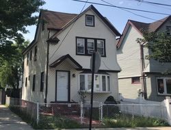 Pre-foreclosure Listing in 135TH ST SOUTH OZONE PARK, NY 11420