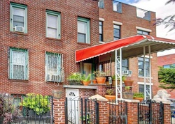 Pre-foreclosure in  HART ST Brooklyn, NY 11221
