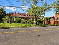 Pre-foreclosure in  164TH AVE Howard Beach, NY 11414