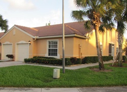 Pre-foreclosure in  LOGIA CIR Boynton Beach, FL 33472
