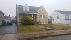 Pre-foreclosure in  LORETTA ST Perth Amboy, NJ 08861