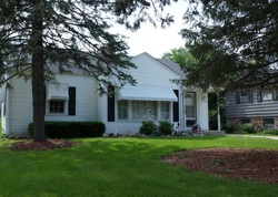 Pre-foreclosure Listing in SUNSET DR CRYSTAL LAKE, IL 60014