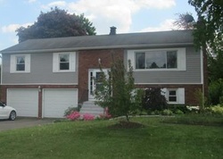 Pre-foreclosure Listing in WESTERLY TER ROCKY HILL, CT 06067