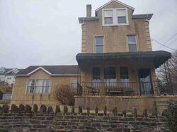 Pre-foreclosure in  CEDAR AVE Conshohocken, PA 19428