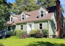 Pre-foreclosure Listing in PLEASANT VALLEY RD SOUTH WINDSOR, CT 06074