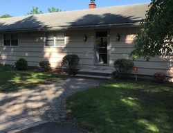 Pre-foreclosure Listing in KINGS HWY NORTH HAVEN, CT 06473