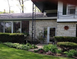 Pre-foreclosure in  WOODLAWN AVE Glenview, IL 60025