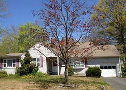 Pre-foreclosure Listing in ERTLE AVE SPOTSWOOD, NJ 08884