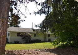 Pre-foreclosure Listing in GLEN DR GRANTS PASS, OR 97526