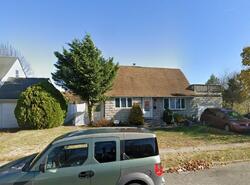 Pre-foreclosure in  WOODCREST RD Hicksville, NY 11801