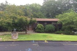  Tennyson Dr, Nanuet NY