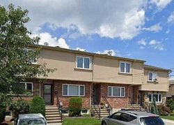 Pre-foreclosure in  TANGLEWOOD DR Staten Island, NY 10308