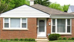 Pre-foreclosure Listing in GREENWOOD ST EVANSTON, IL 60201
