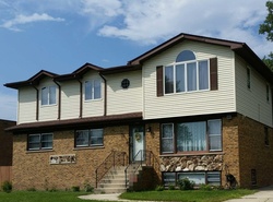  W 101st St, Palos Hills IL