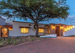 Pre-foreclosure in  N CASAS ADOBES RD Tucson, AZ 85704