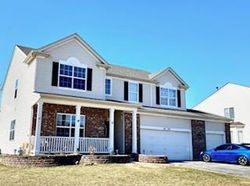 Pre-foreclosure in  GRAND POINTE TRL Aurora, IL 60503