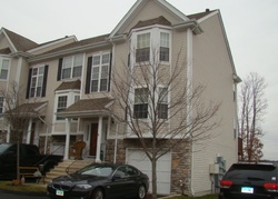 Pre-foreclosure Listing in BRIAR WOODS LN DANBURY, CT 06810