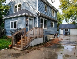 Pre-foreclosure Listing in S DISCH AVE CUDAHY, WI 53110