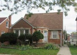 Pre-foreclosure in  S MAPLEWOOD AVE Chicago, IL 60652