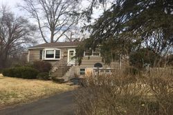 Pre-foreclosure in  SABLE CT West Nyack, NY 10994