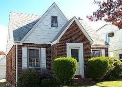 Pre-foreclosure Listing in MADISON ST FRANKLIN SQUARE, NY 11010